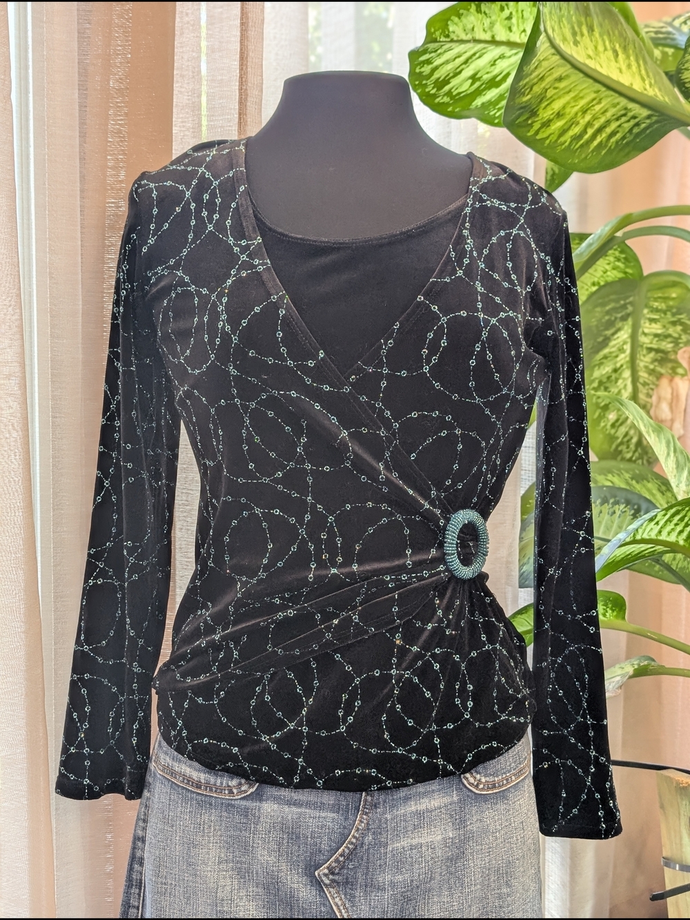 Black Long-Sleeve Wrap Top with Blue Ring Accent Size Petite Medium